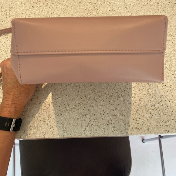 NWOT Samara vegan leather medium shoulder bag - Picture 4 of 7